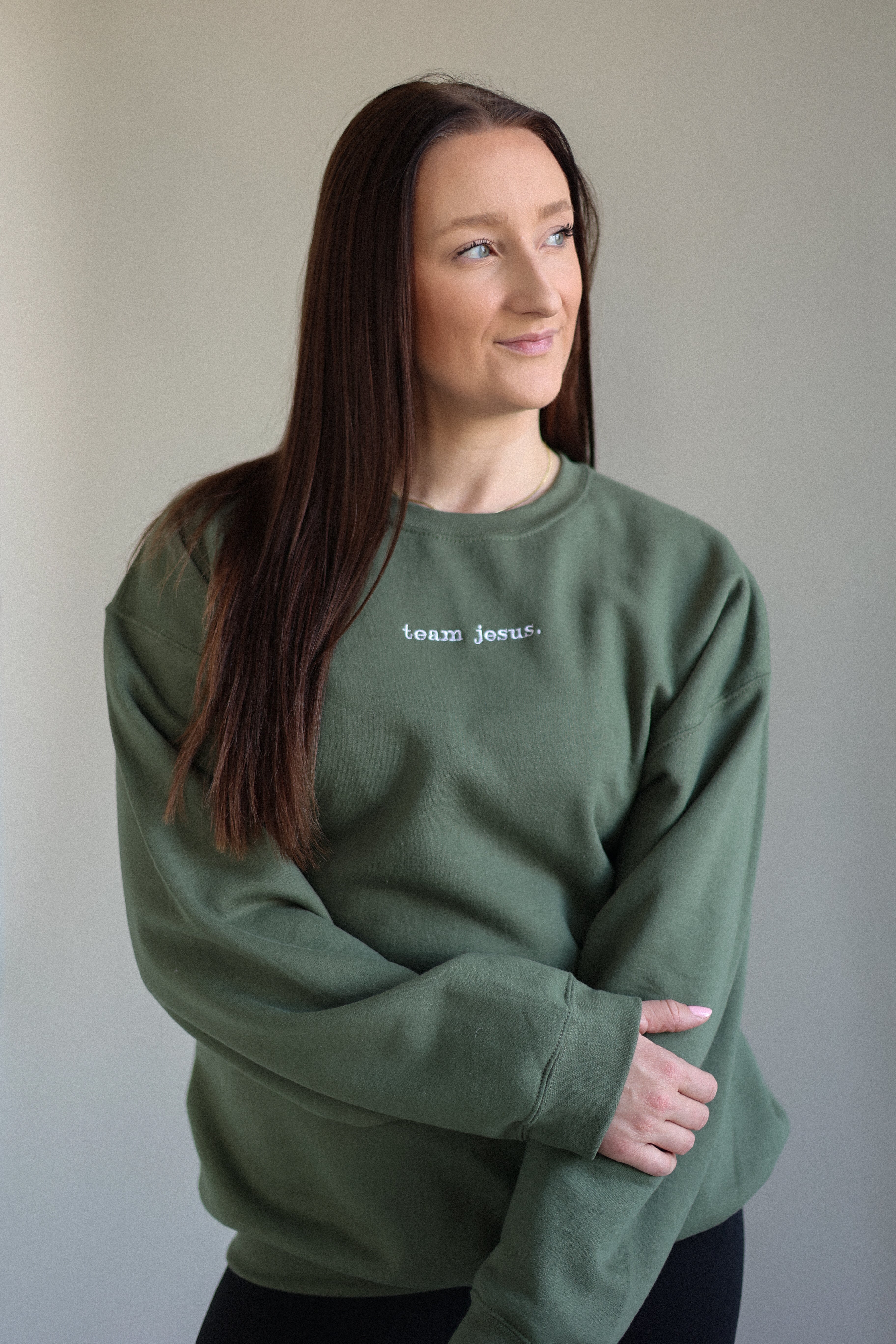 team jesus. oversized crewneck in forbidden chapter (military green)